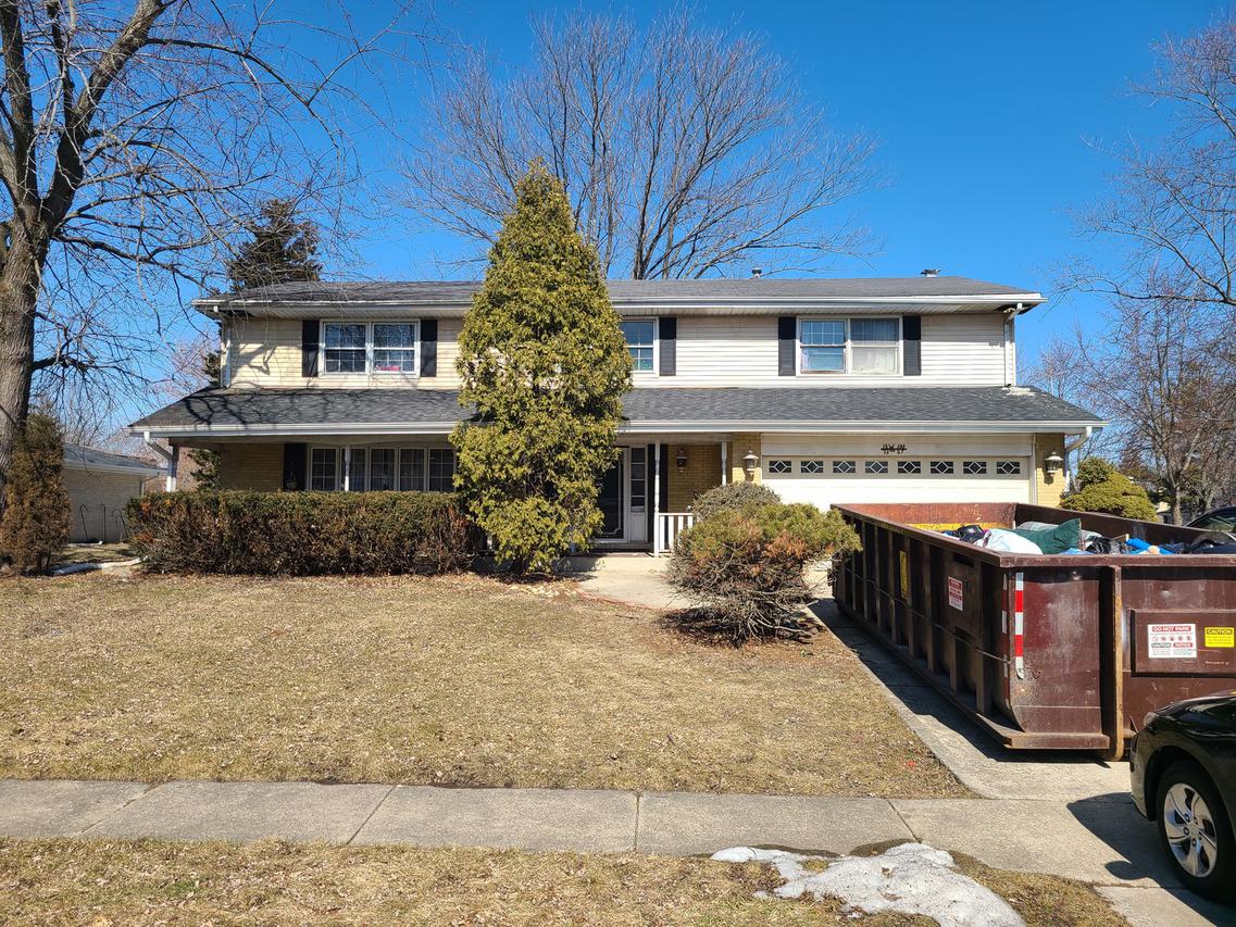 18W100 73rd St., Darien, IL 60561