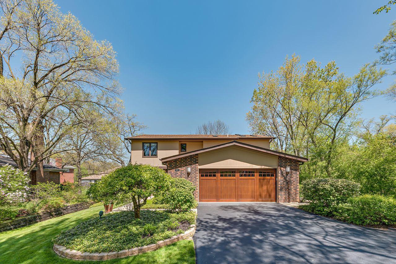 673 Old Trail Rd., Highland Park, IL 60035