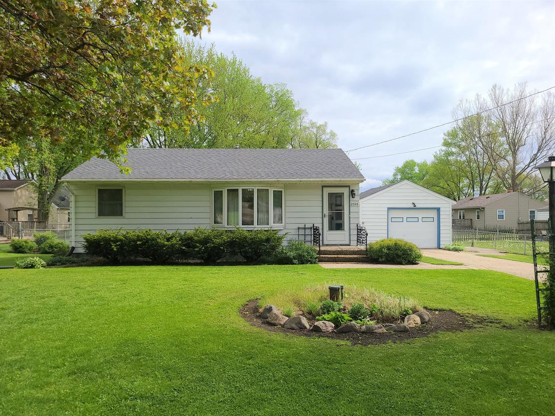 2093 New Milford School Rd., Rockford, IL 61109