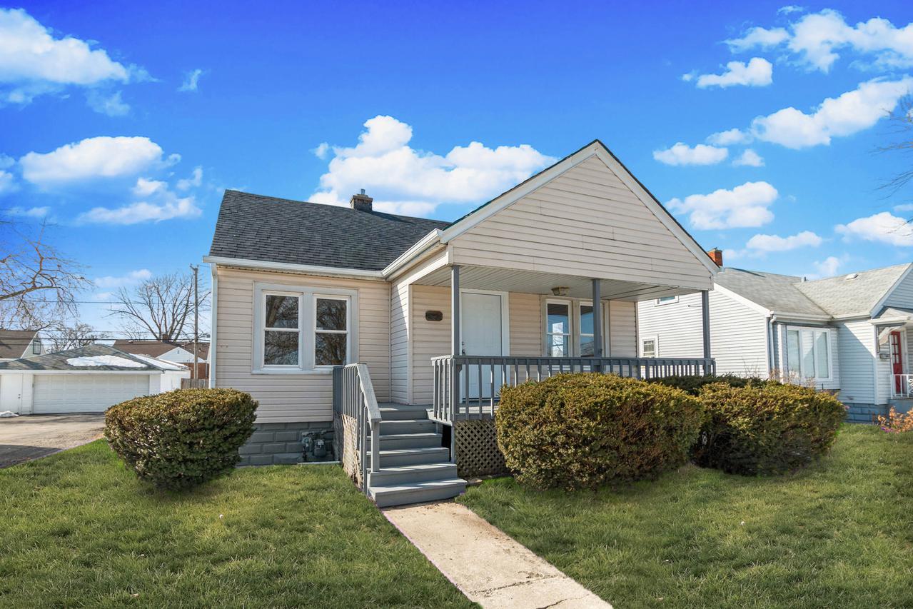 16234 Prairie Ave., South Holland, IL 60473