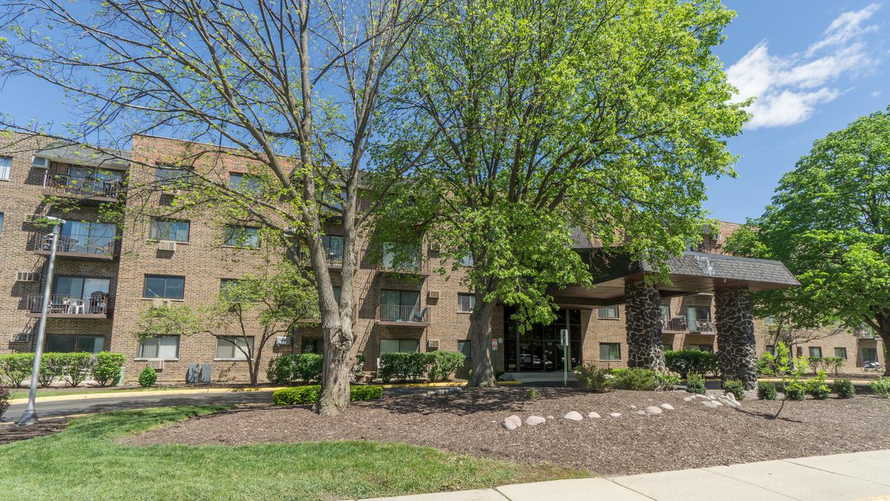 239 N Mill Rd. #416, Addison, IL 60101