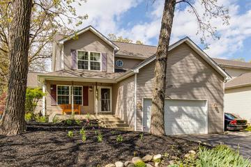 8520 Acorn Path, Wonder Lake, IL 60097