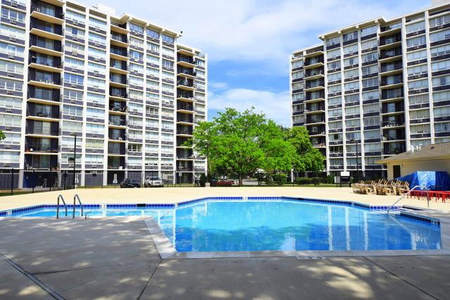 8809 W Golf Rd. #10D, Niles, IL 60714