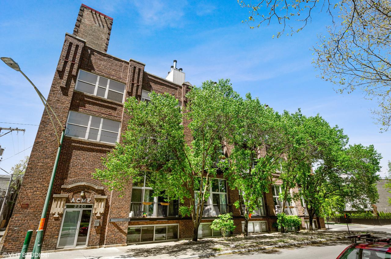 2201 W Wabansia Ave. #16, Chicago, IL 60647