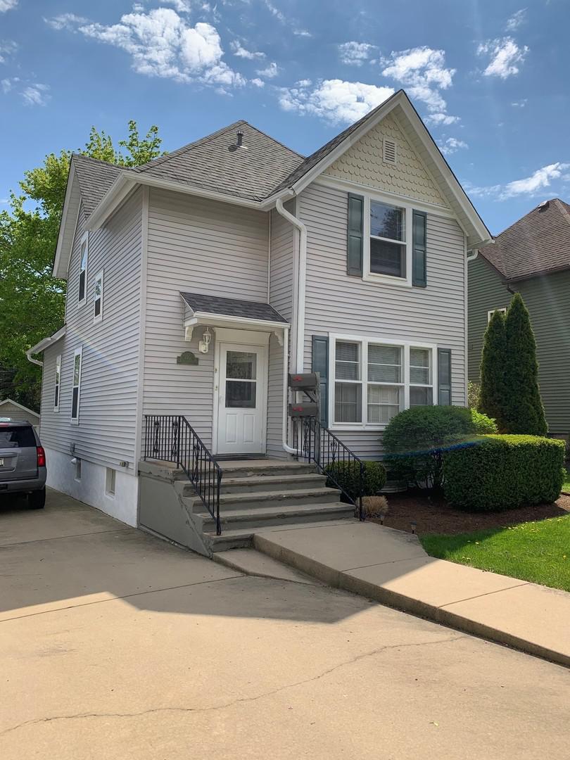 210 N 5th St., St. Charles, IL 60174