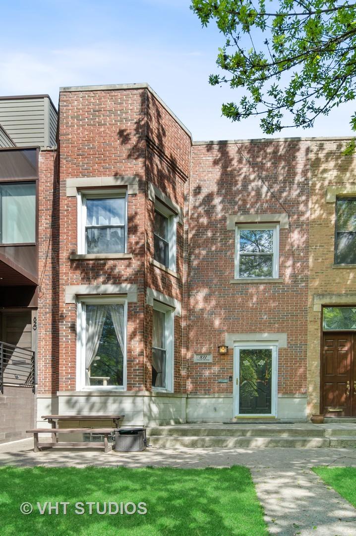 831 S Bishop St., Chicago, IL 60607