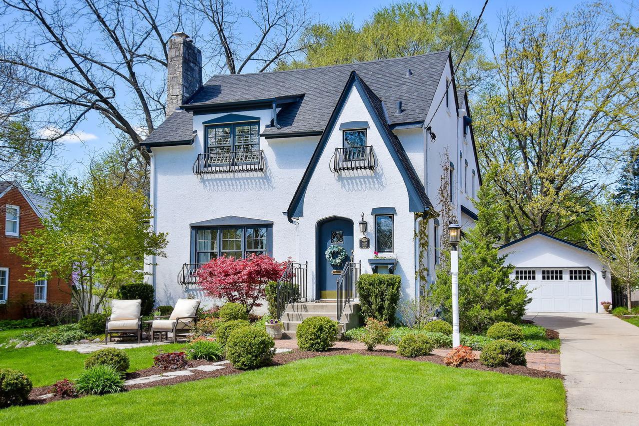 670 Euclid Ave., Glen Ellyn, IL 60137