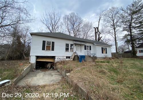 209 E Heacock St., Jonesboro, IL 62952