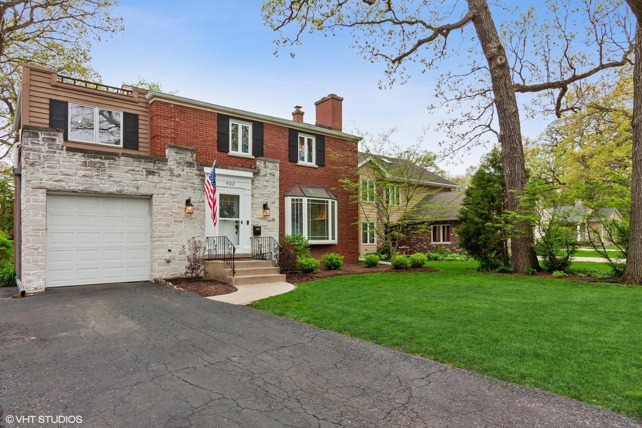 922 N Waiola Ave., La Grange Park, IL 60526
