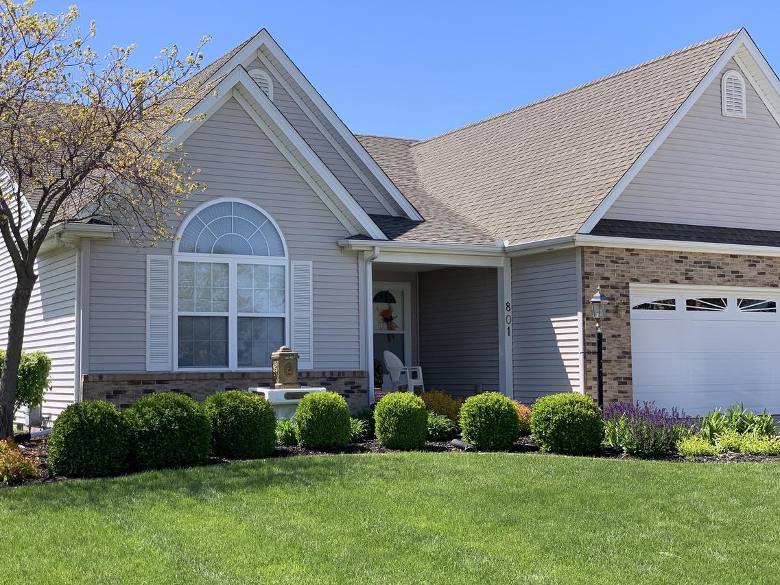 801 Trailway Dr., Champaign, IL 61822