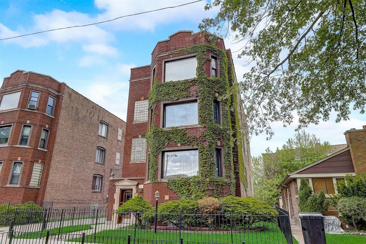 8449 S Ingleside Ave., Chicago, IL 60619