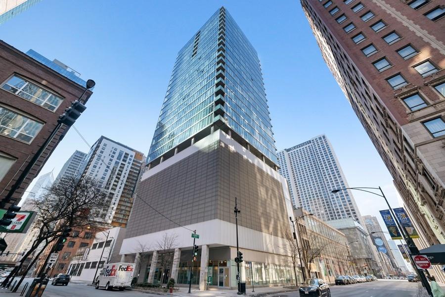 550 N Saint Clair St. #1602, Chicago, IL 60611
