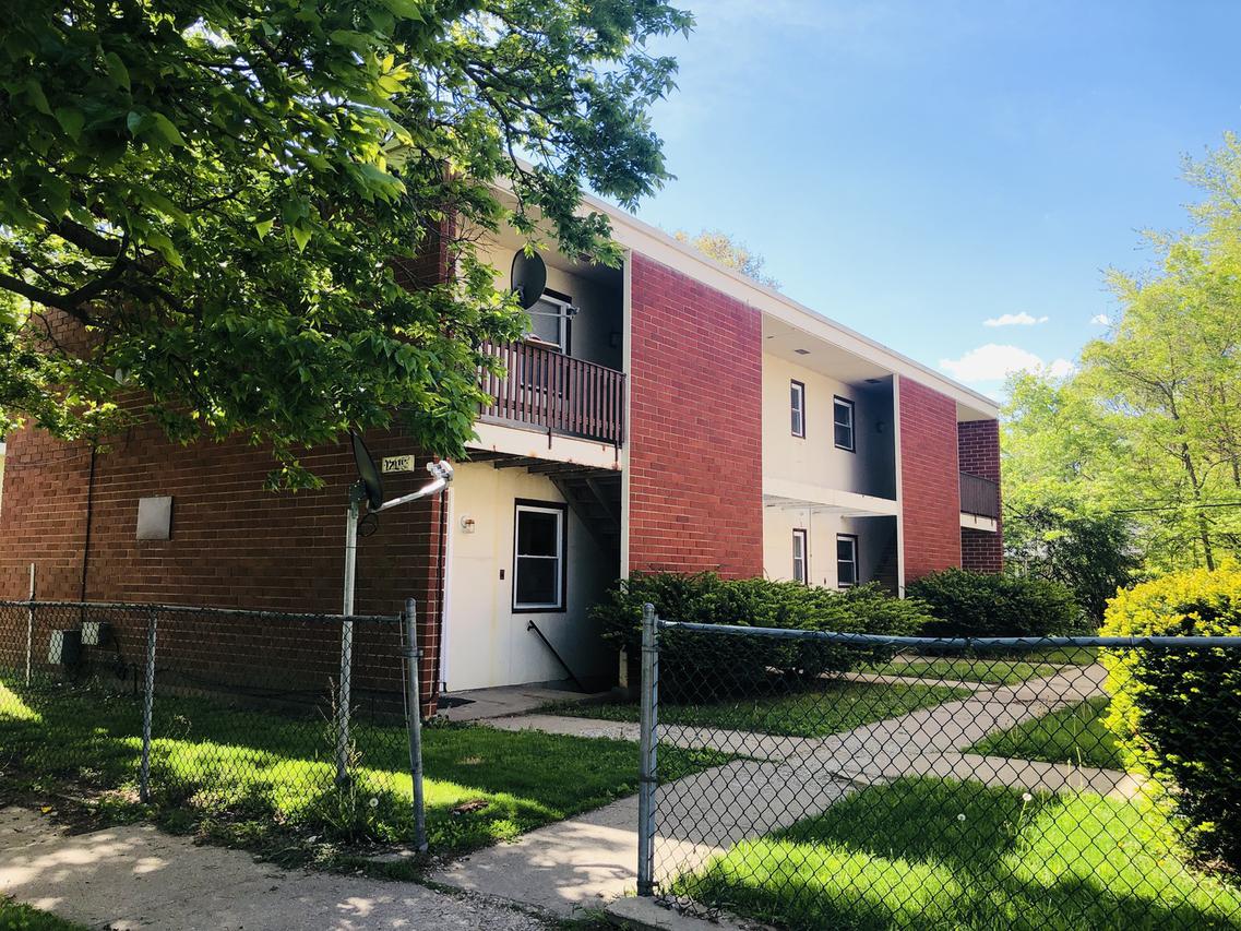 1209 39th Ave., Rockford, IL 61109