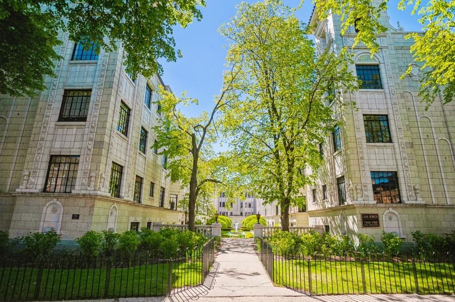 7344 N Ridge Blvd. #8A, Chicago, IL 60645