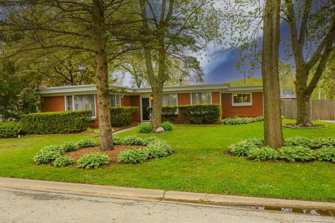 3617 Wallace Ave., Steger, IL 60475