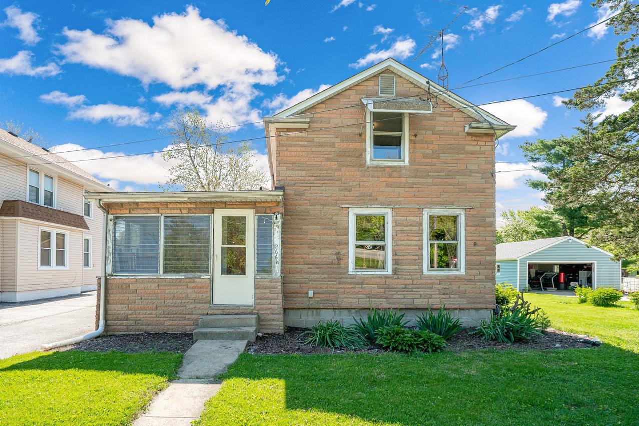 266 S Madison St., Oswego, IL 60543