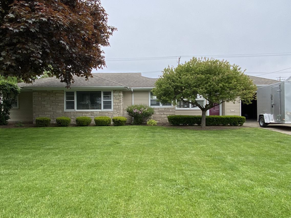 1240 Westlawn Dr., Kankakee, IL 60901