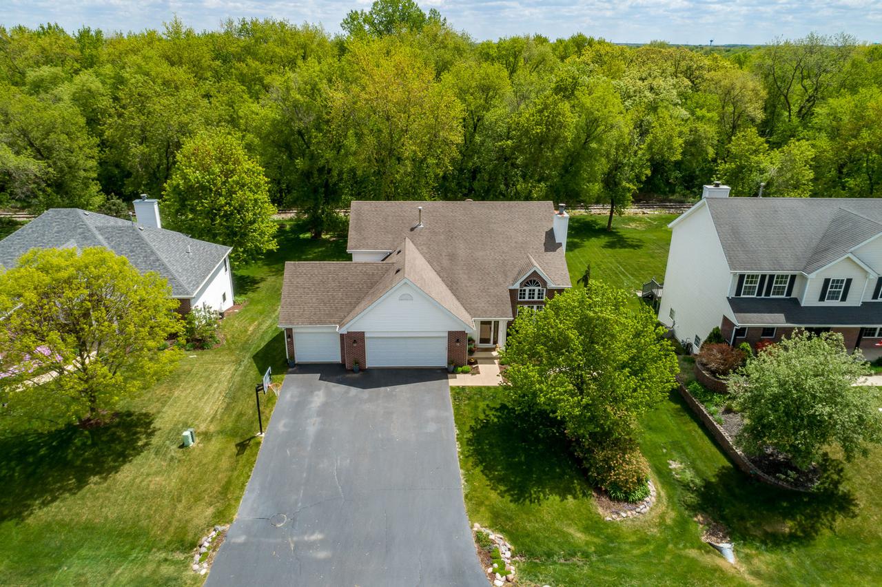 9287 River View Tr., Roscoe, IL 61073