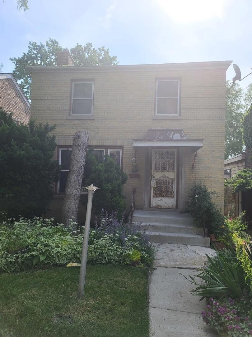 9127 S Essex Ave., Chicago, IL 60617