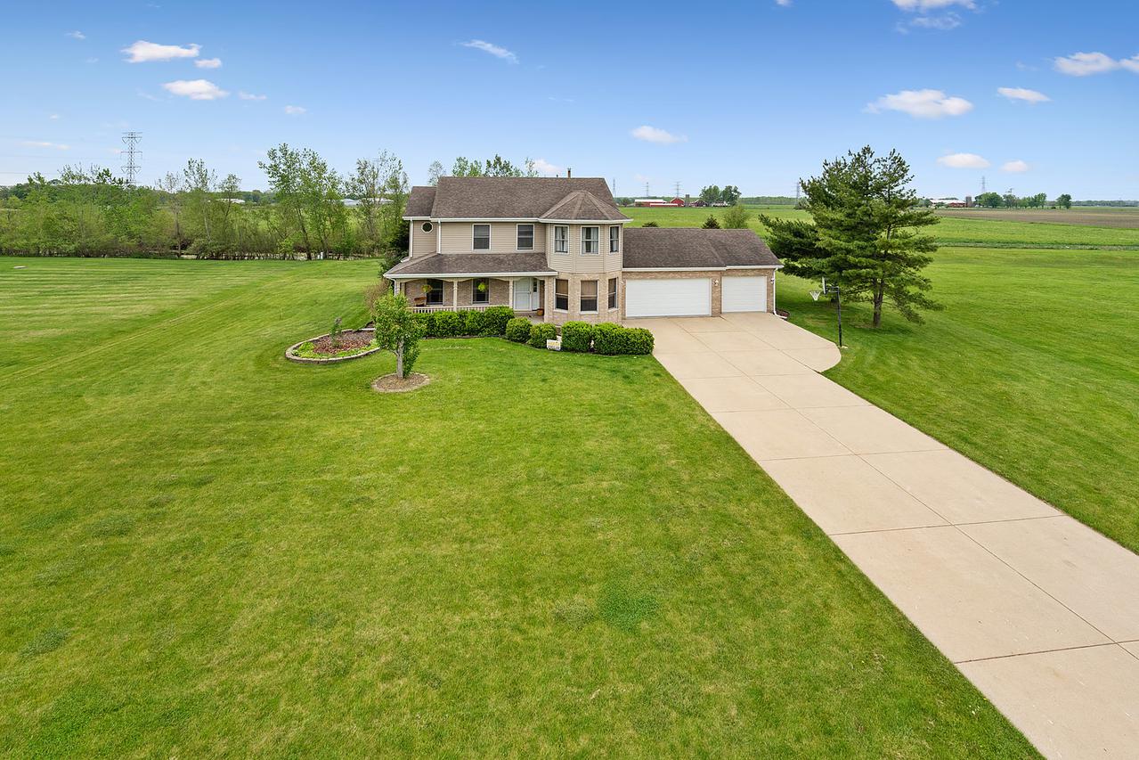 1059 Country Ct., Crete, IL 60417