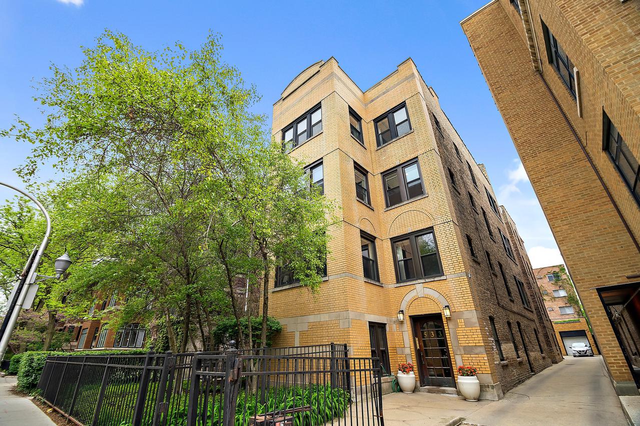 533 W Roscoe St. #3, Chicago, IL 60657