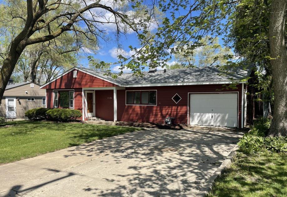 116 Hazard Rd., Carpentersville, IL 60110