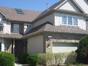 19 Oak Creek Ct., North Aurora, IL 60542