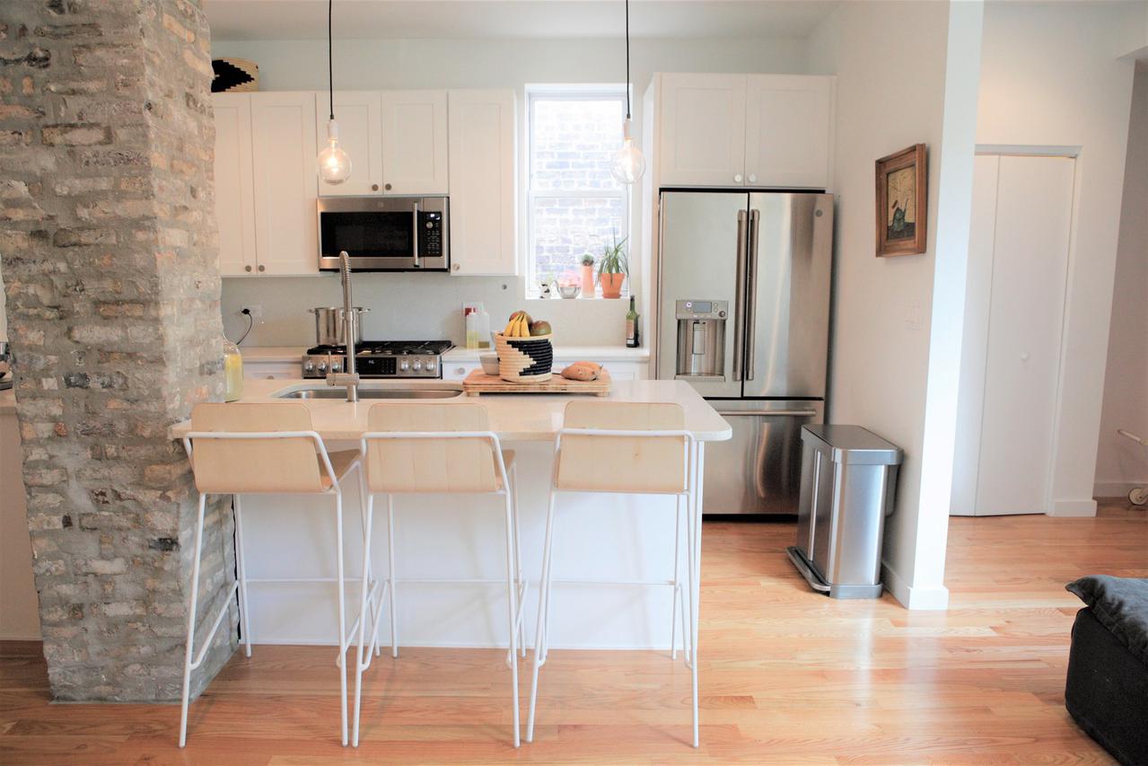 814 N Fairfield Ave., Chicago, IL 60622