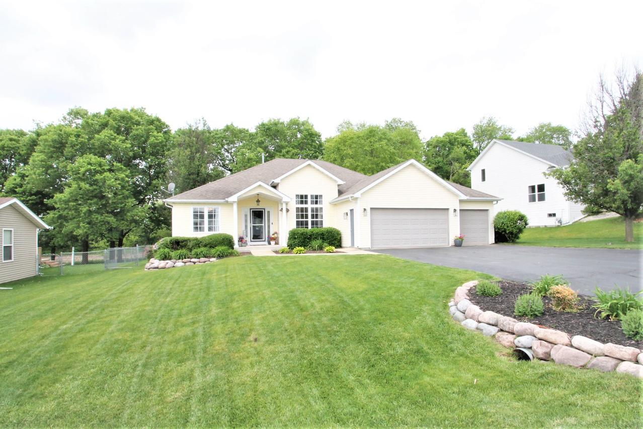 11306 Linden Blossom Ln., Roscoe, IL 61073
