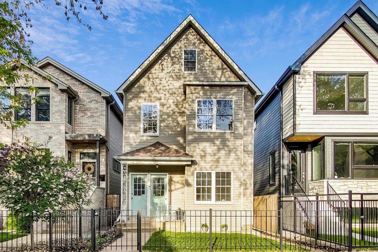 1925 N Whipple St., Chicago, IL 60647