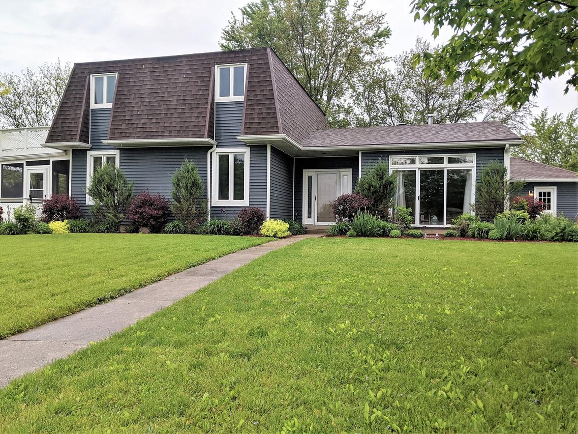 121 Crescent Ln., Cabery, IL 60919