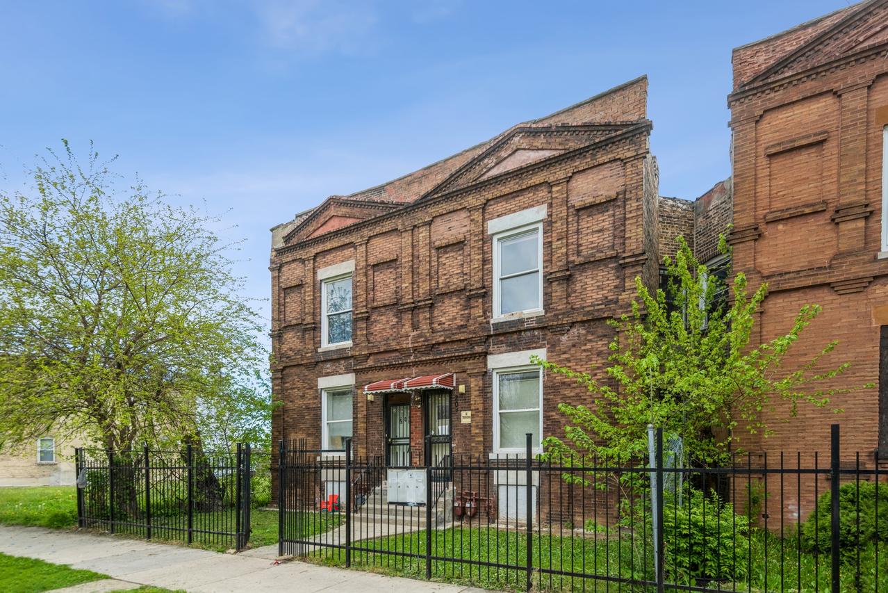 207 N La Crosse Ave., Chicago, IL 60644