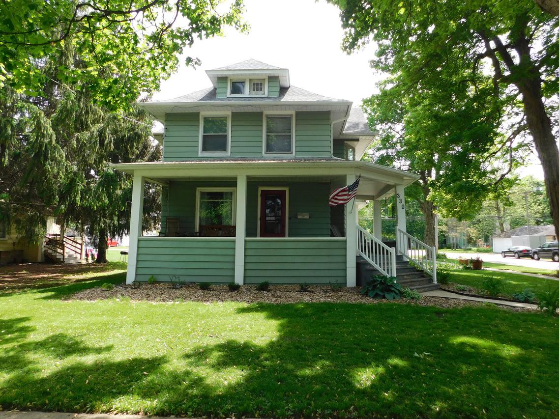 330 S 5th St., Dekalb, IL 60115