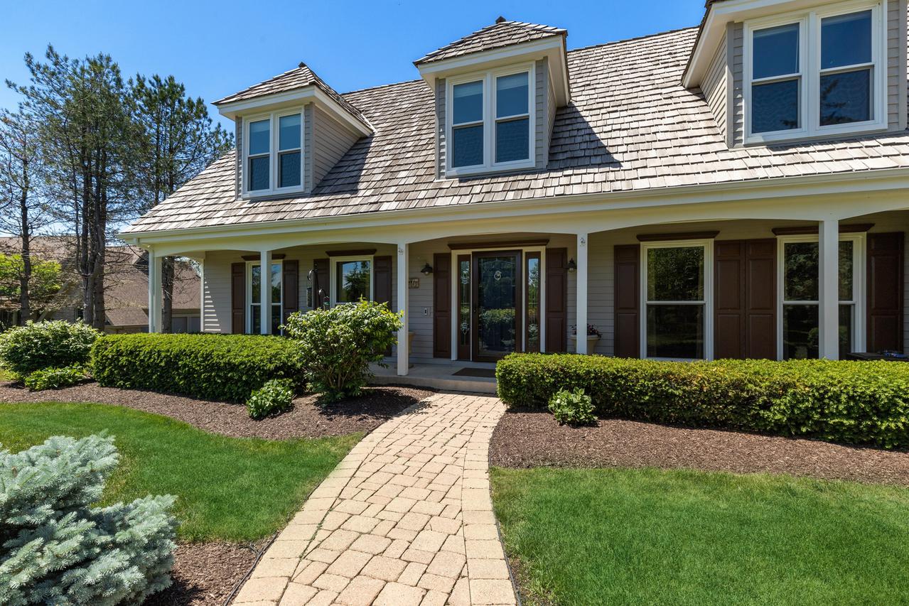 9316 Beaver Pond Ct., Lakewood, IL 60014