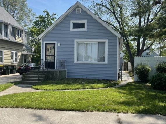 2729 Commercial Ave., South Chicago Heights, IL 60411