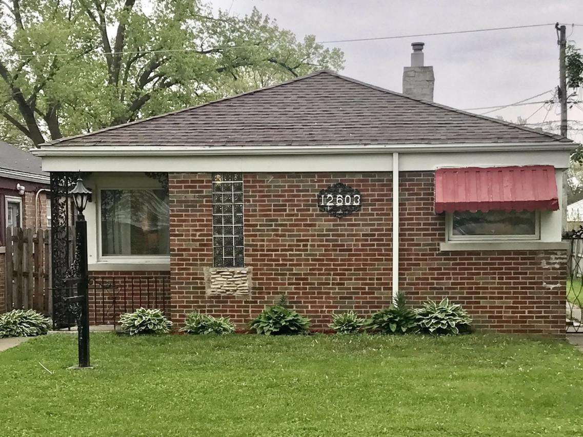 12603 S Loomis St., Calumet Park, IL 60827