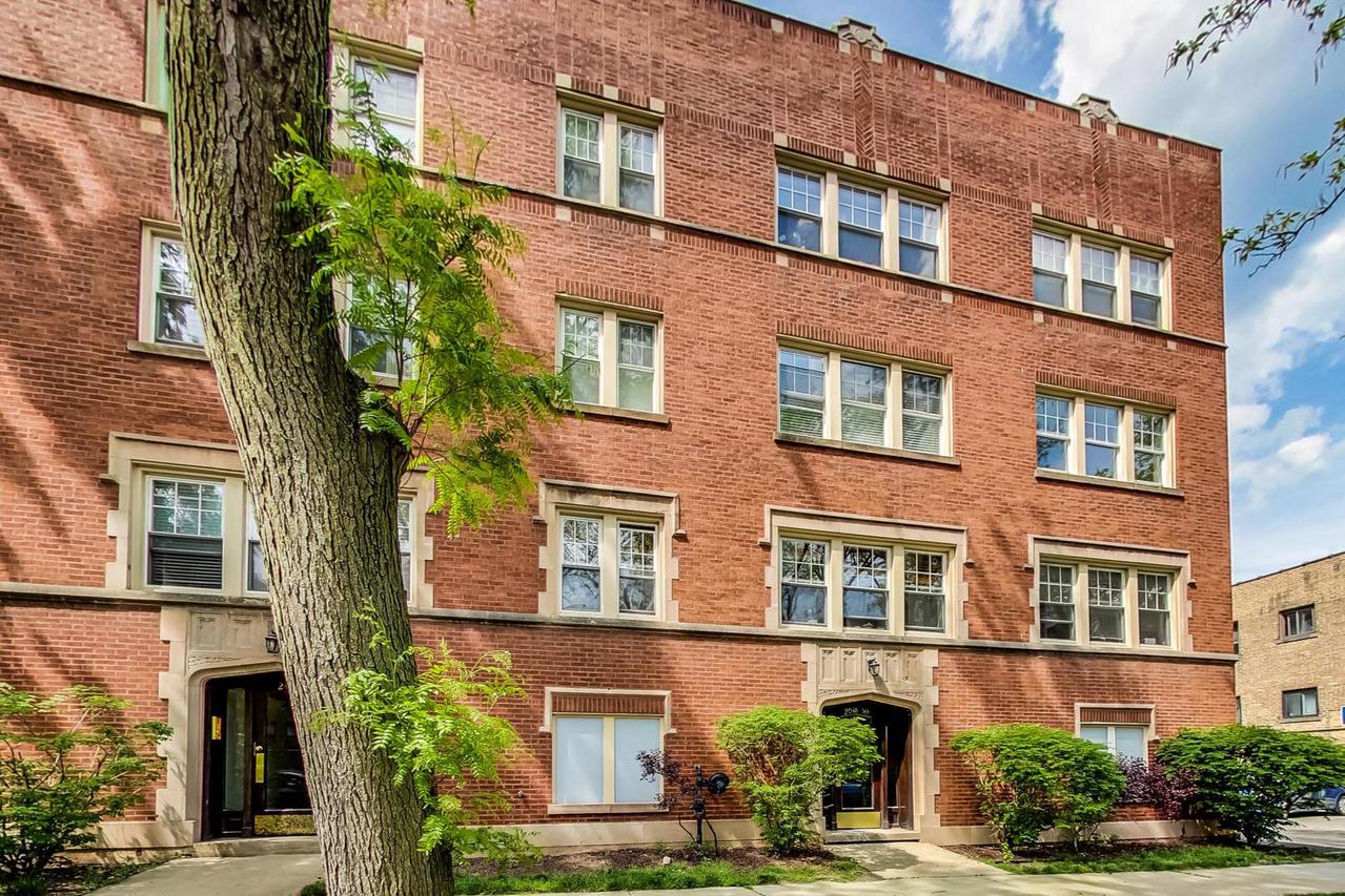 2048 W Jarvis Ave. #2, Chicago, IL 60645