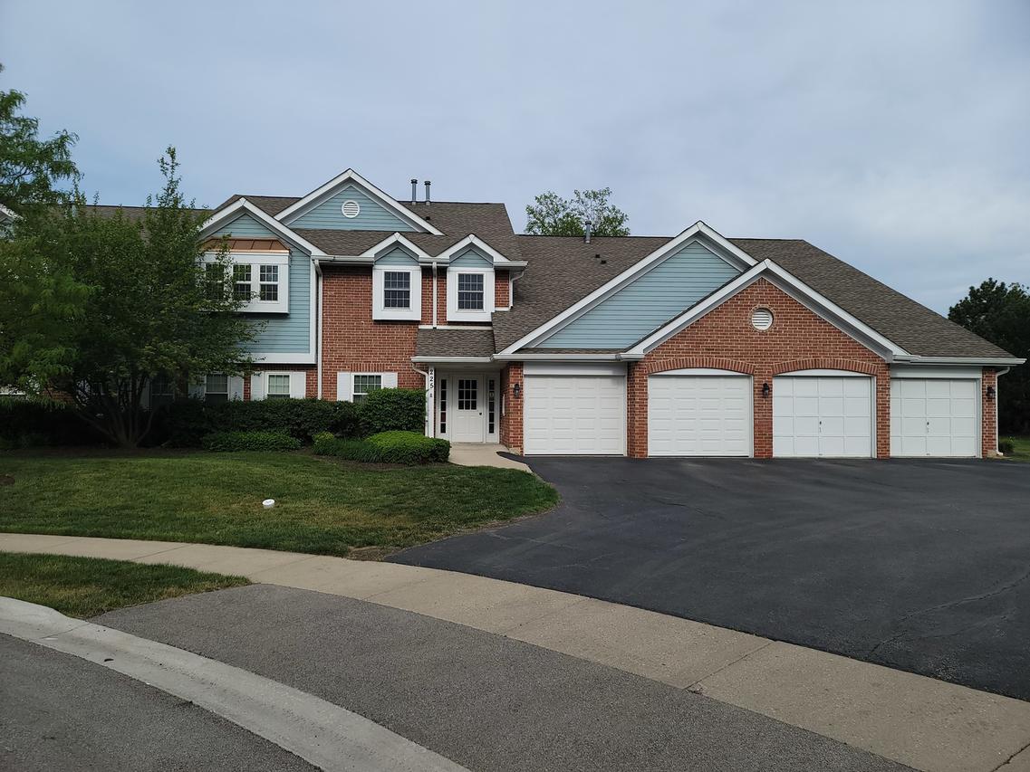225 Winnsboro Ct. #6B, Schaumburg, IL 60193