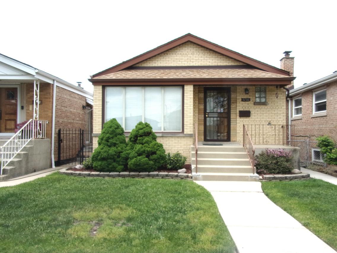 5736 S Meade Ave., Chicago, IL 60638