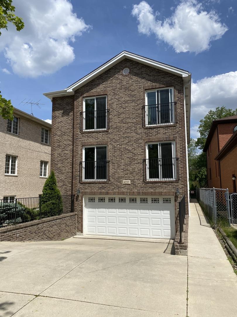 4237 N Mobile Ave., Chicago, IL 60634