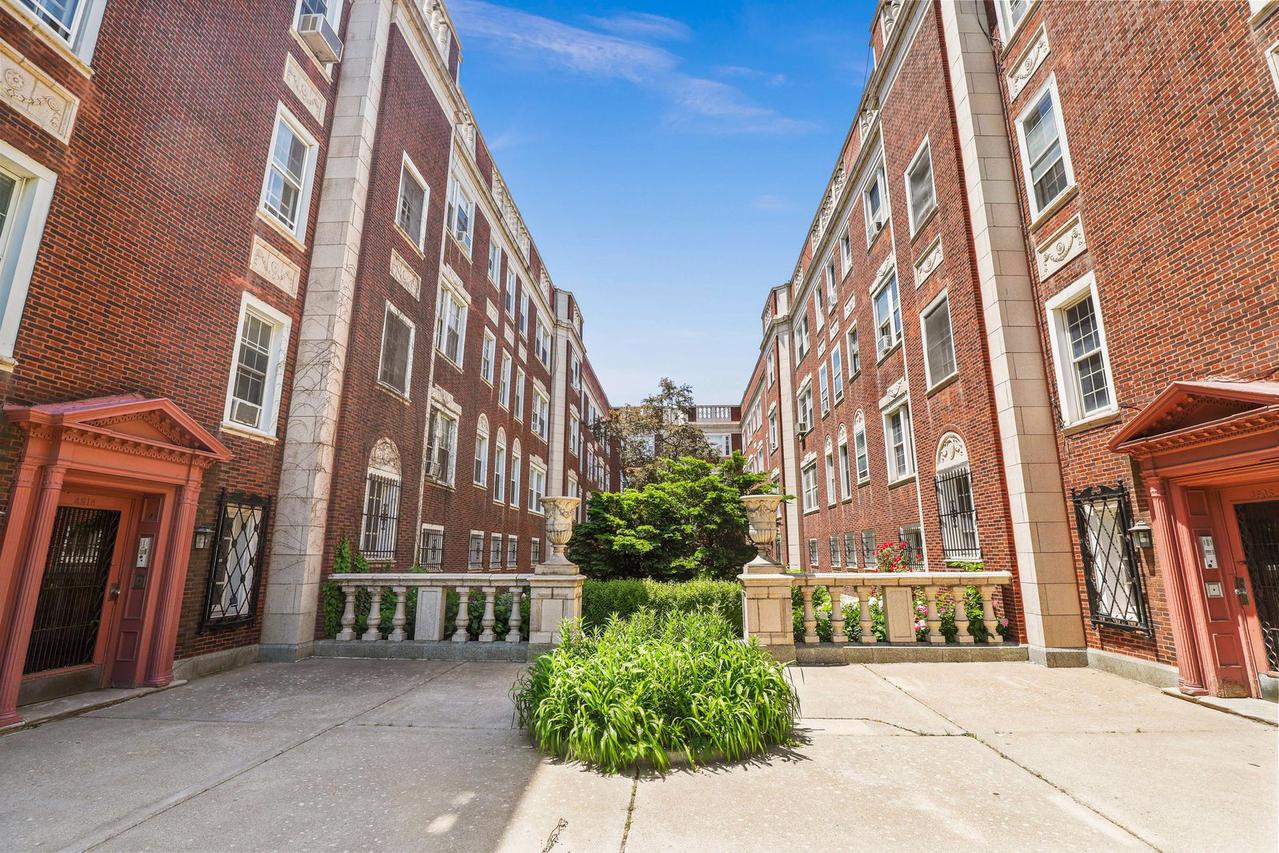 4914 S Drexel Blvd. #2W, Chicago, IL 60615