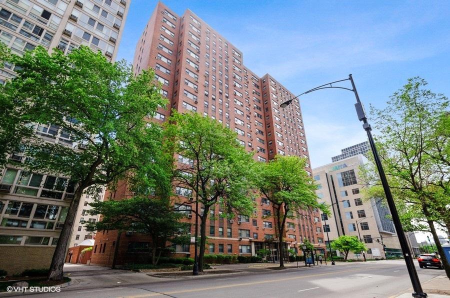 2909 N Sheridan Rd. #707, Chicago, IL 60657