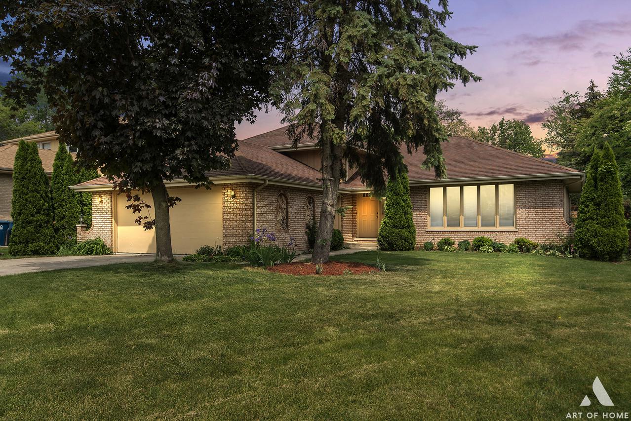 10135 S 87th Ave., Palos Hills, IL 60465