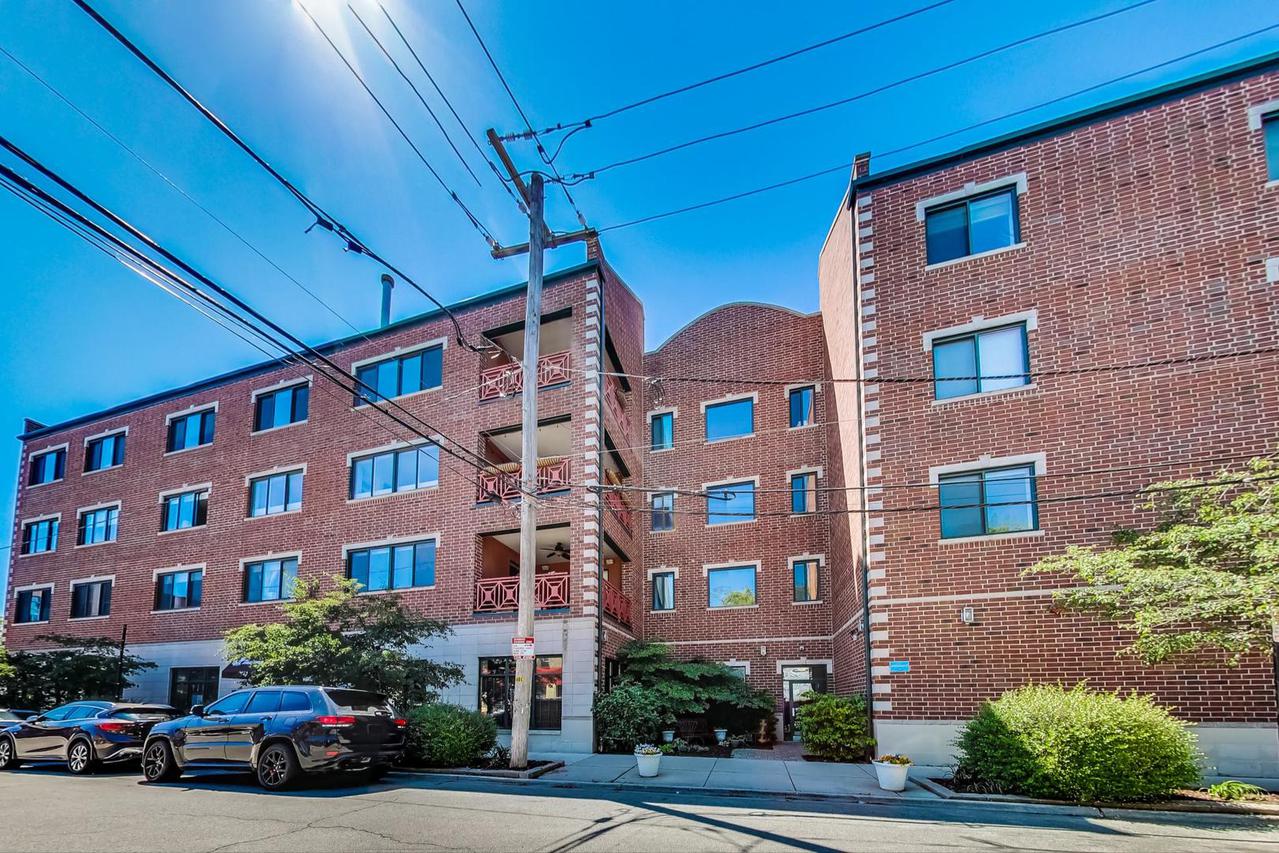 2007 W Churchill St. #406, Chicago, IL 60622