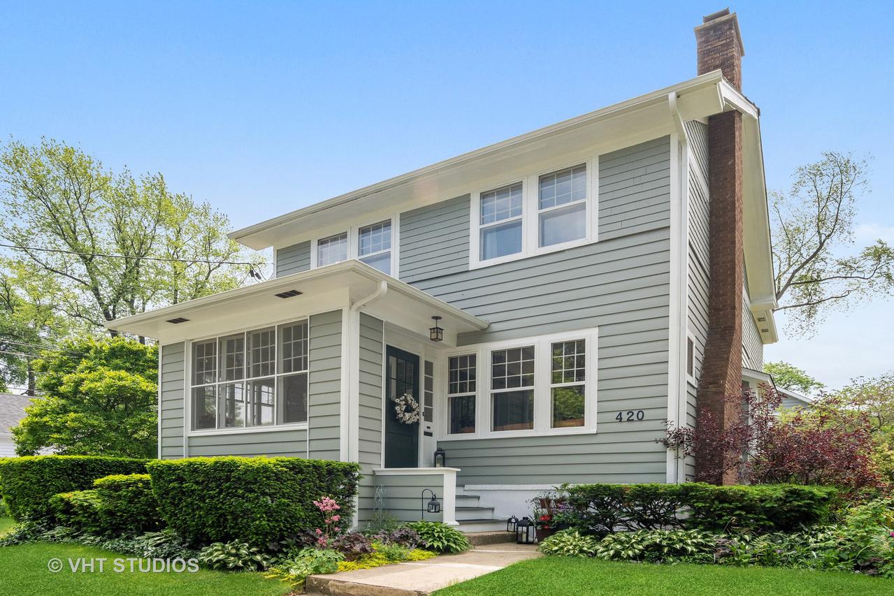 420 W Lincoln Ave., Wheaton, IL 60187