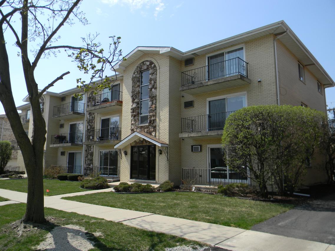 8830 Mobile Ave. #102, Oak Lawn, IL 60453