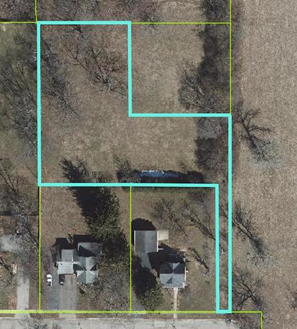 710 1/2 Dewey St., Harvard, IL 60033