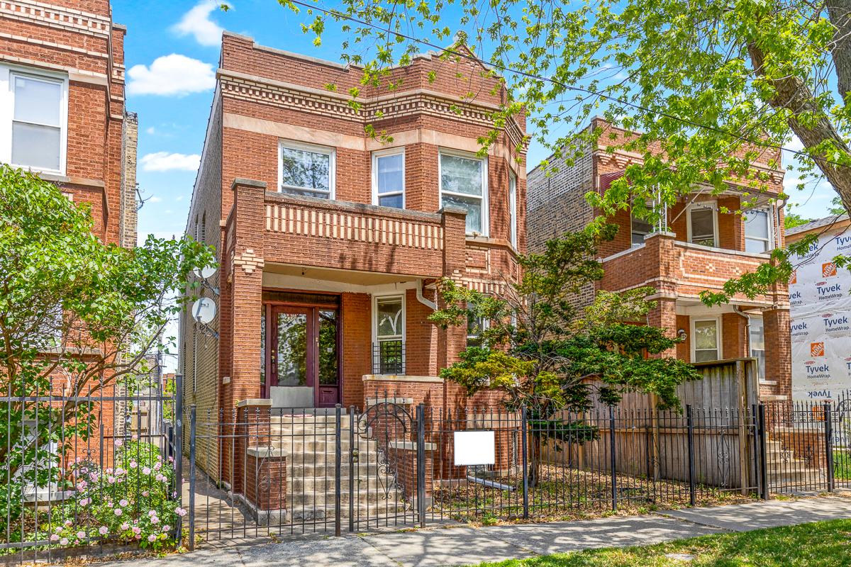 4306 W Crystal St., Chicago, IL 60651
