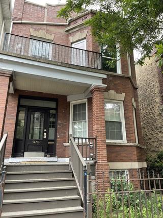 5770 N. Ridge Ave., Chicago, IL 60660