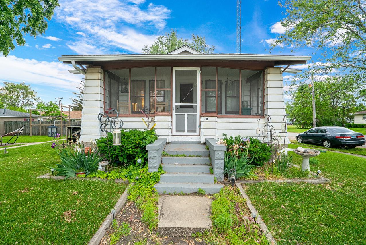 90 E Willow St., Coal City, IL 60416